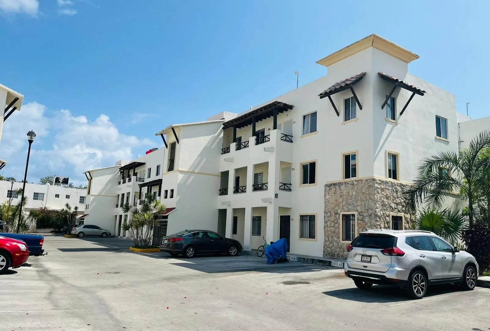 Amplio Apartamento De 2 Dormitorios En Playa Del Carmen 0*,