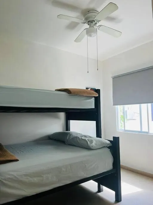 Amplio Apartamento De 2 Dormitorios En Playa Del Carmen