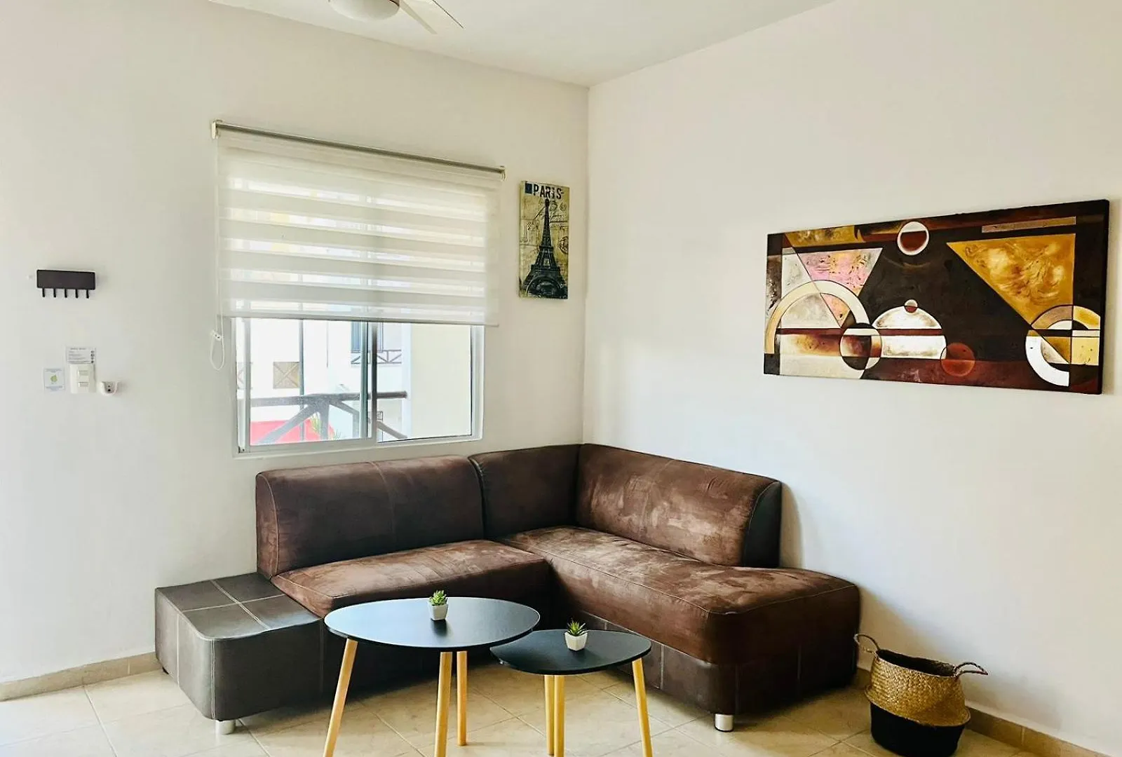 Amplio Apartamento De 2 Dormitorios En Playa Del Carmen Mexico