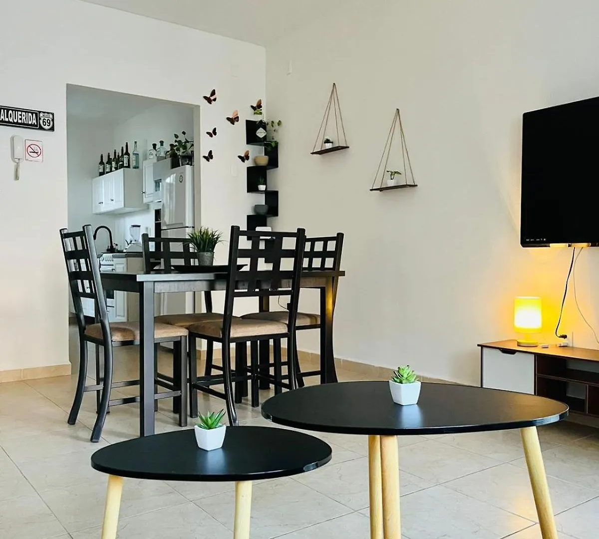 Amplio Apartamento De 2 Dormitorios En Playa Del Carmen 0*,